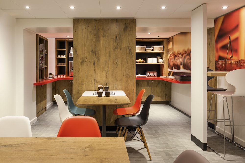 Ibis Paris Pere Lachaise 32/46