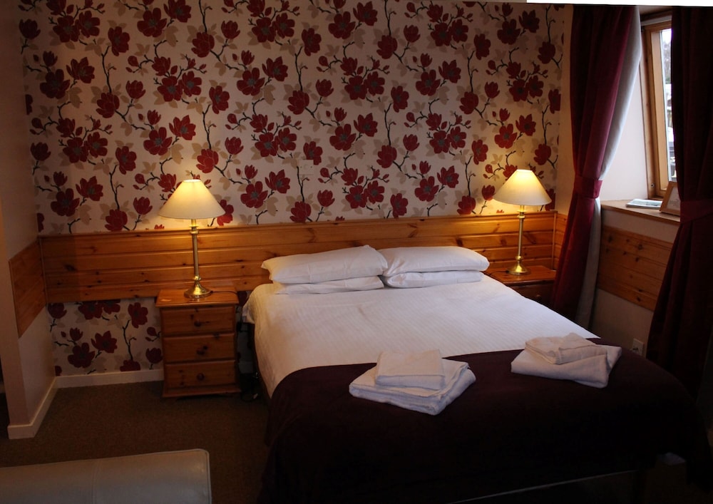Smithton Hotel 29/70