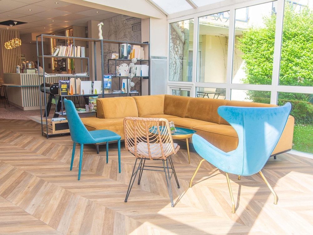 IBIS STYLES CHINON 39/67