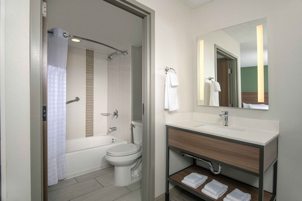 Hyatt Place Denver Tech Center 57/60