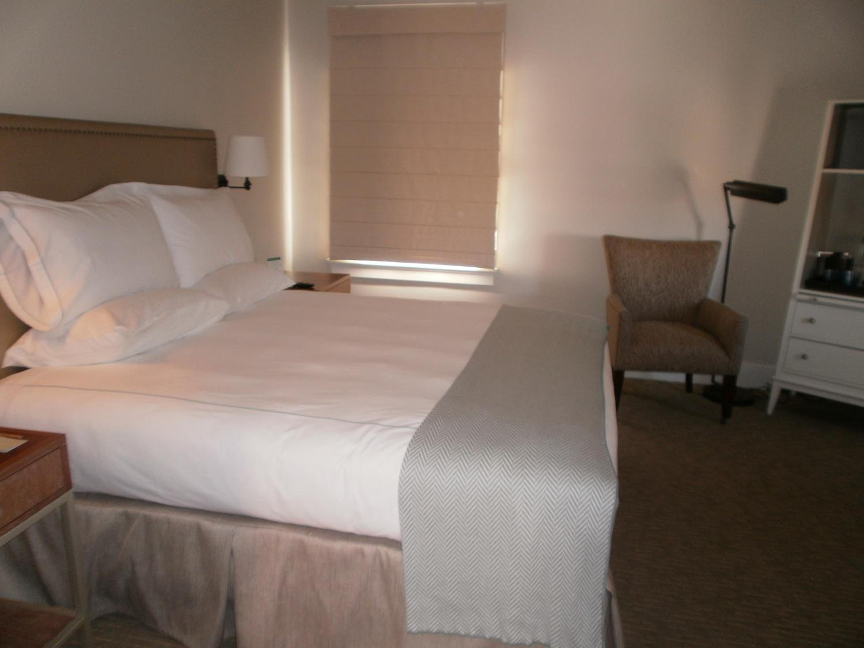 TRADITIONAL, KING BED