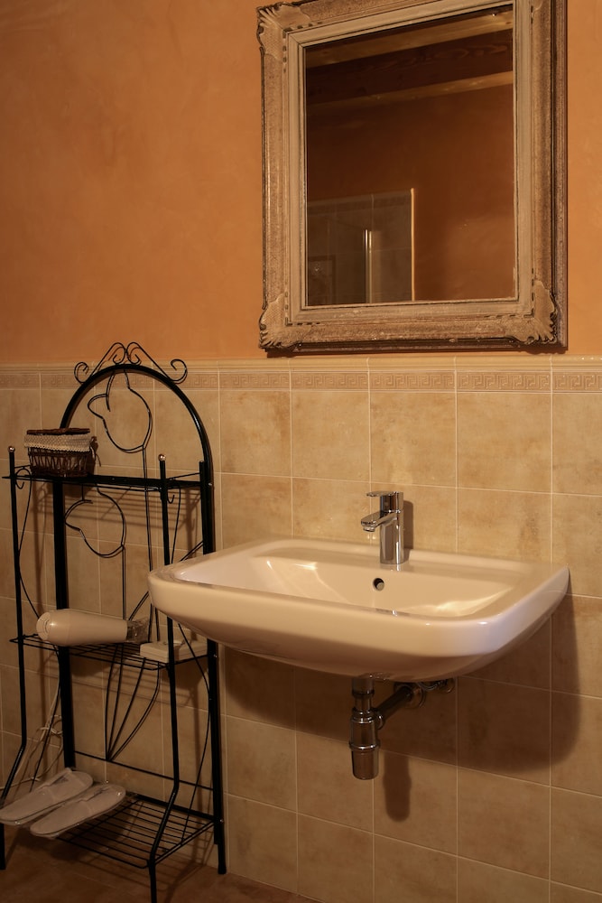 La Fonte Degli Dei Wine Relais - Adults Only 48/50