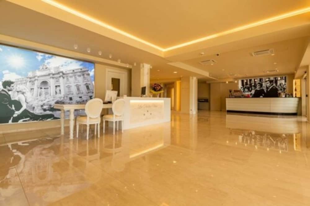 La Dolce Vita Hotel 3/30