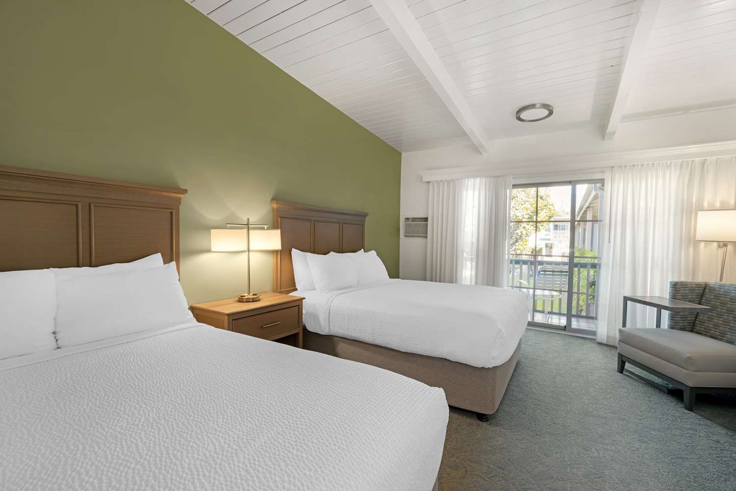 Room, 2 Double Beds, Kitchen