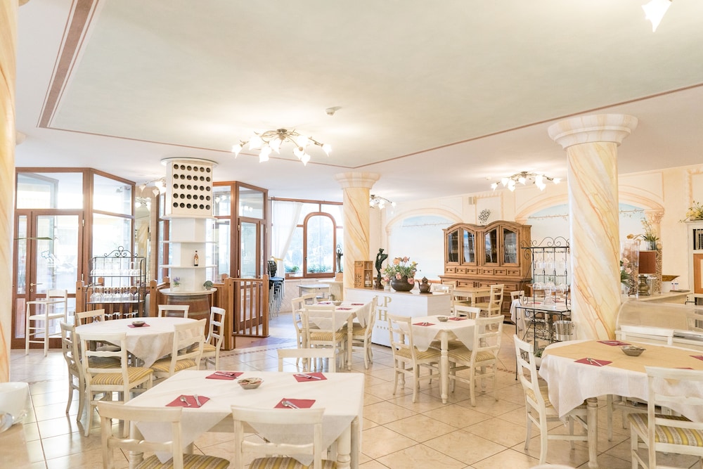 Lola Piccolo Hotel 50/68