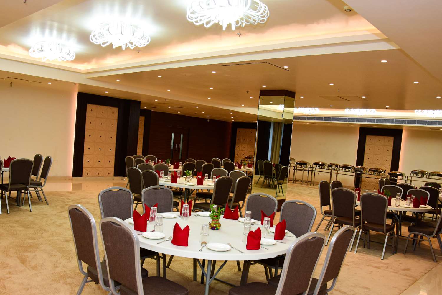 Comfort Inn Lakhimpur - Adults Only 13/19