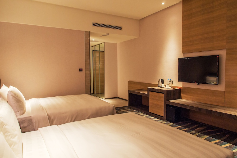 SUPERIOR, 2 DOUBLE BEDS