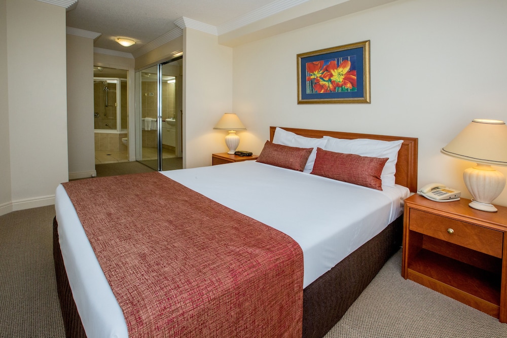 Springwood Tower Apartment Hotel 20/63