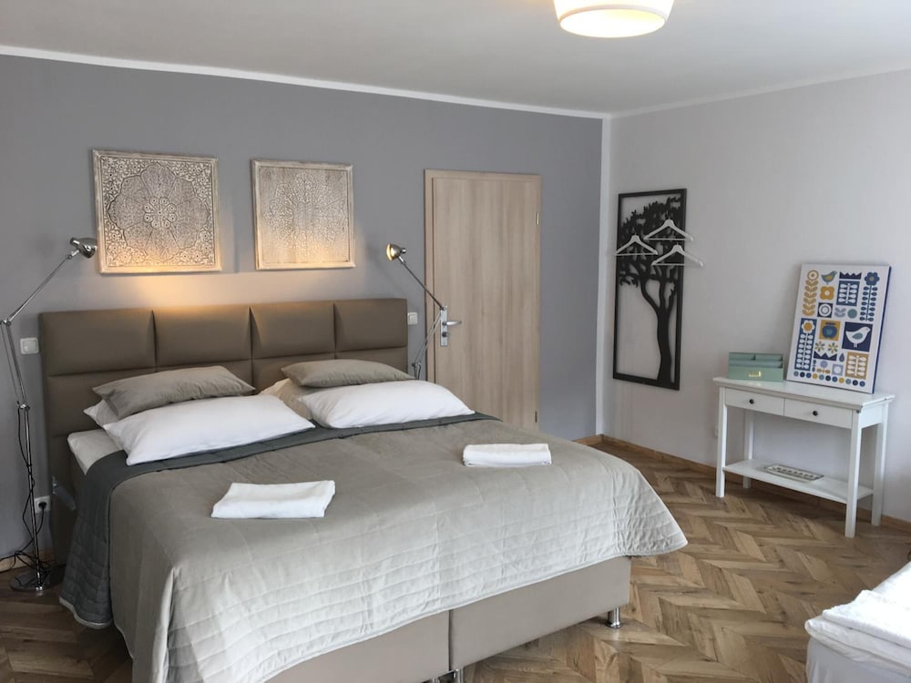 Tm Suites 17/36