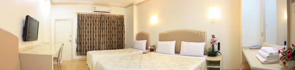 P.A. Ville Hotel 13/17