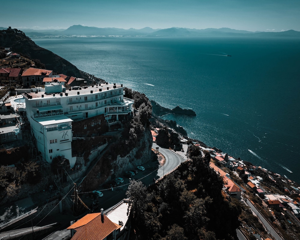 Hotel Le Rocce 44/50