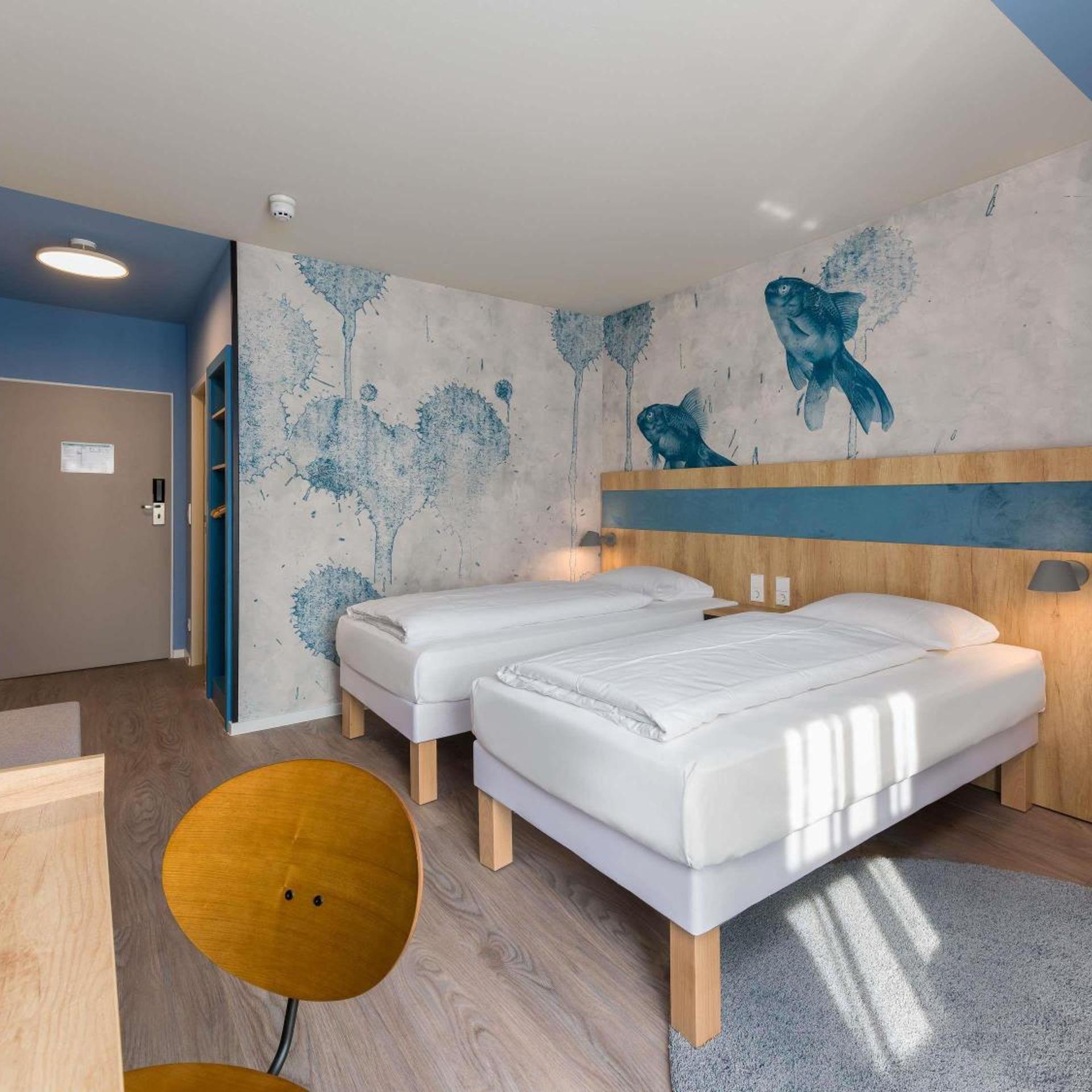 غرفة سوبيريور بسريرين منفصلين بإطلالة على النهر، ibis Styles Regensburg 7/10