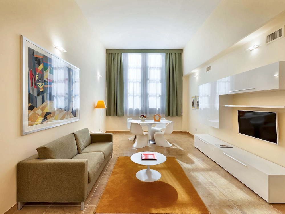 Mercure Villa Romanazzi Carducci 53/76