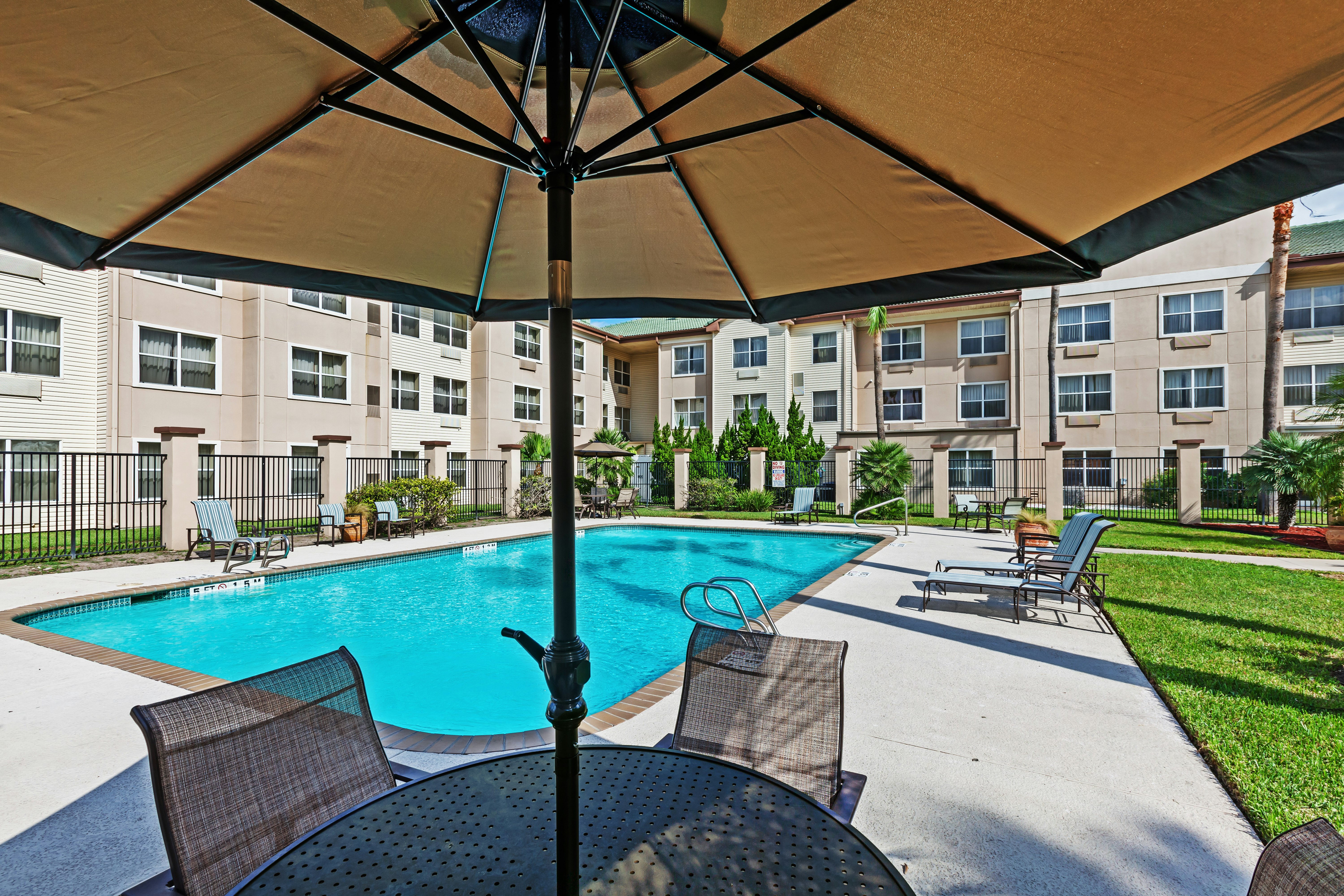 Homewood Suites by Hilton Brownsville 18/21