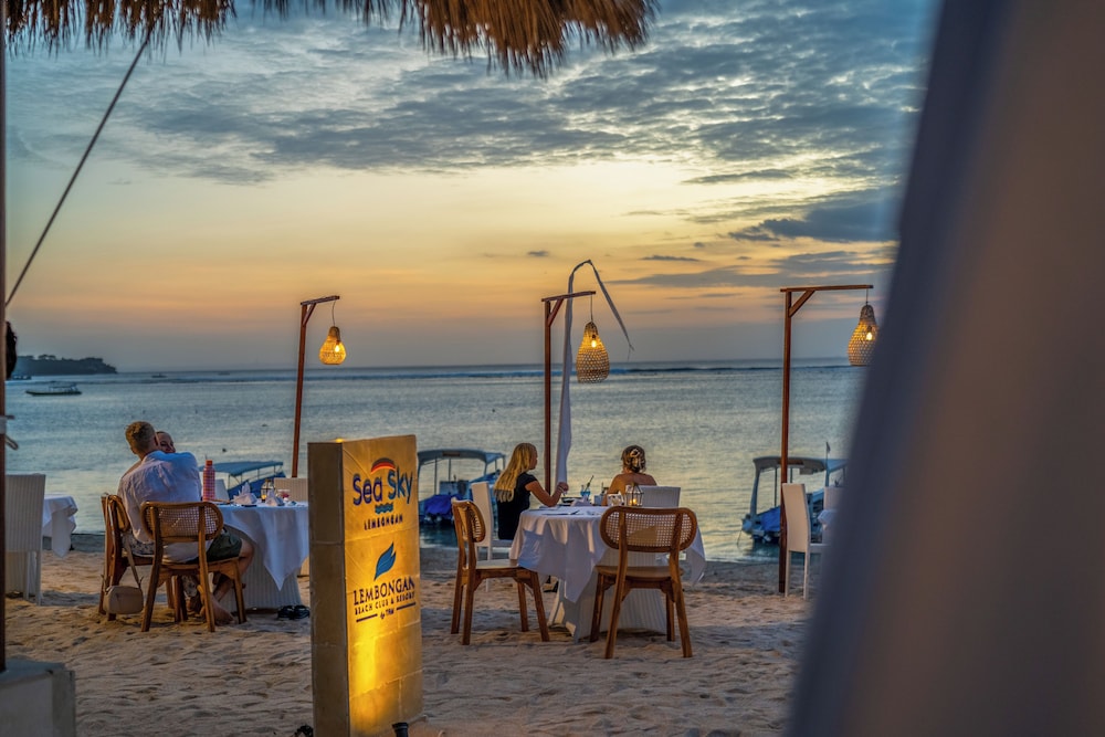 Lembongan Beach Club 45/50