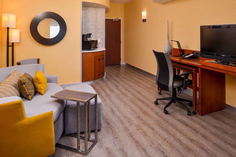 Courtyard Marriott Victorville 34/52
