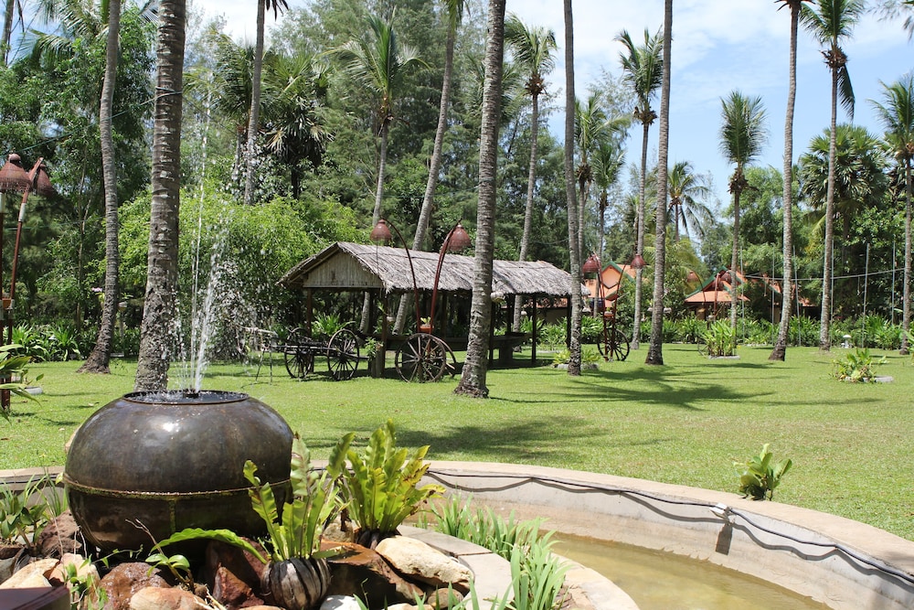 Nataya Roundhouse Coral Bay Resort and Spa 45/51
