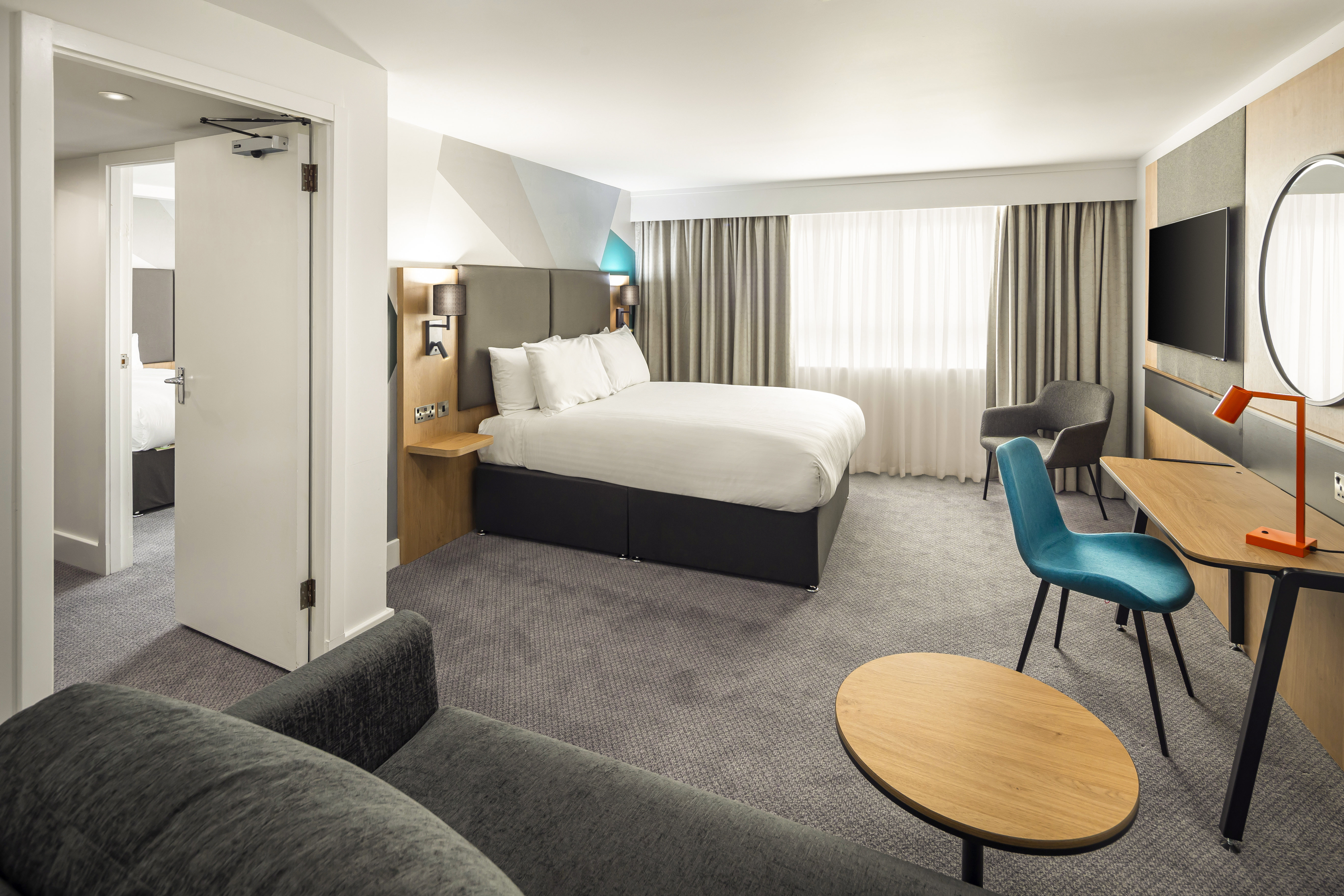 Suite, King Bed