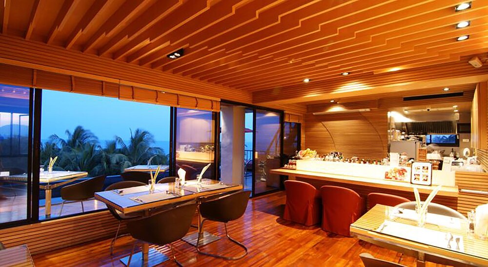 Dune Hua Hin 37/49