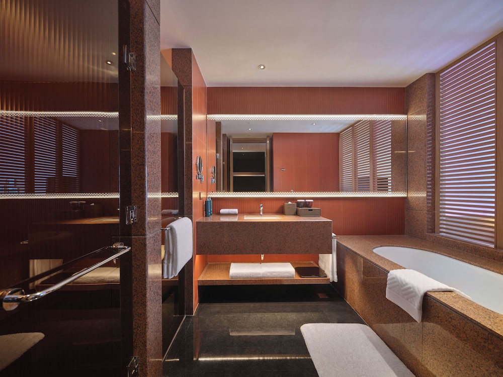 Hilton Altay Hemu 43/43