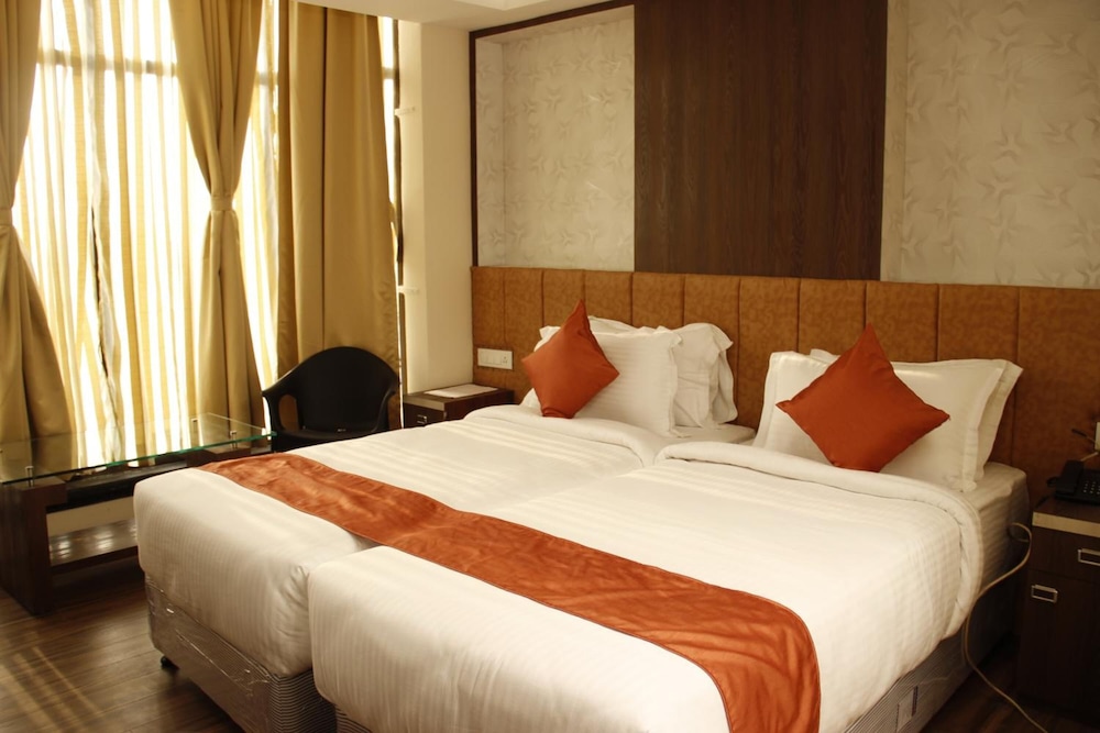 Regenta Inn Larica Ct 32/68