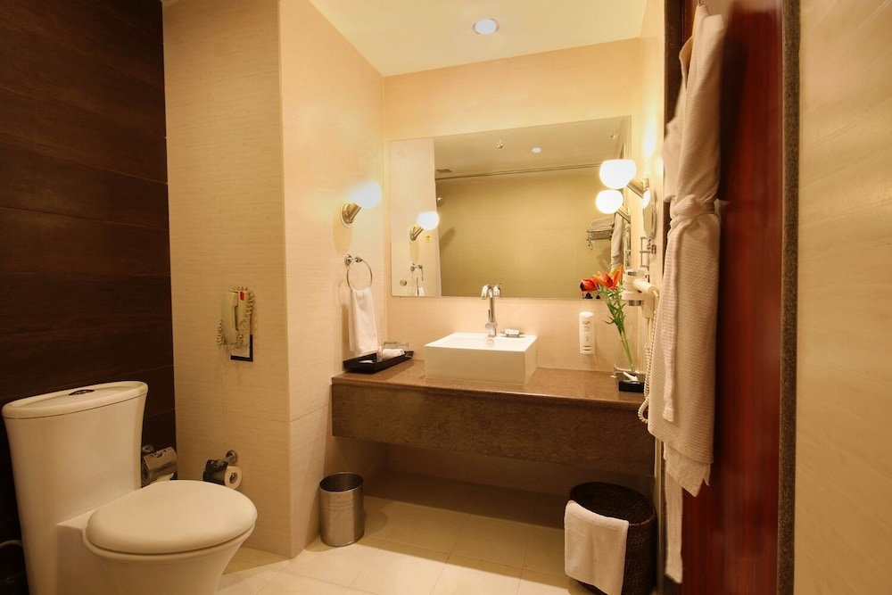 Fortune Select JP Cosmos, Bengaluru 24/70