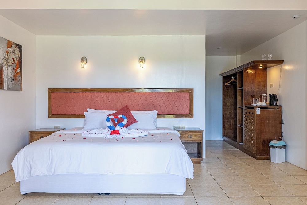 Blue Star Dive And Resort 11/50