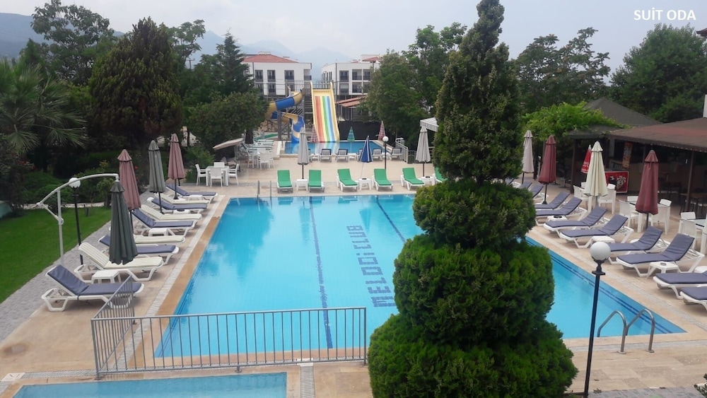 Melodi Club Hotel 40/45