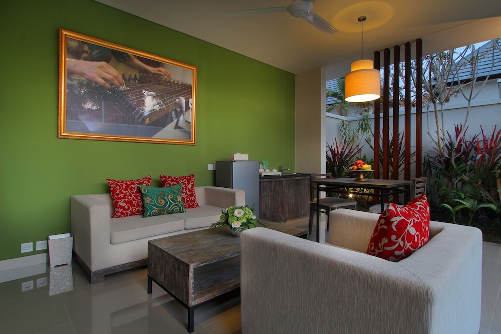 ROYAL SAMAJA VILLAS 40/59