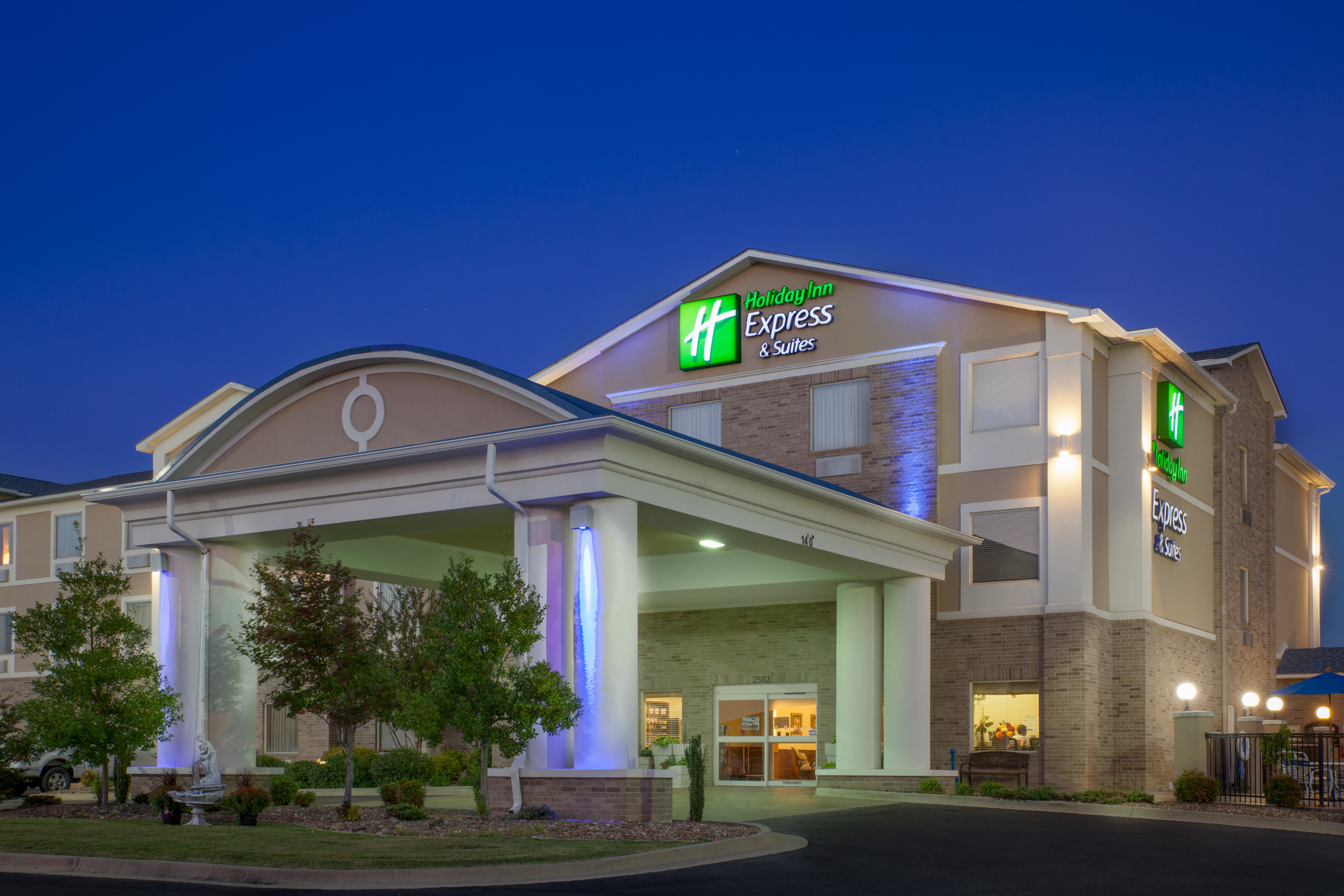 Holiday Inn Express Hotel Suites Clarksville 4/61