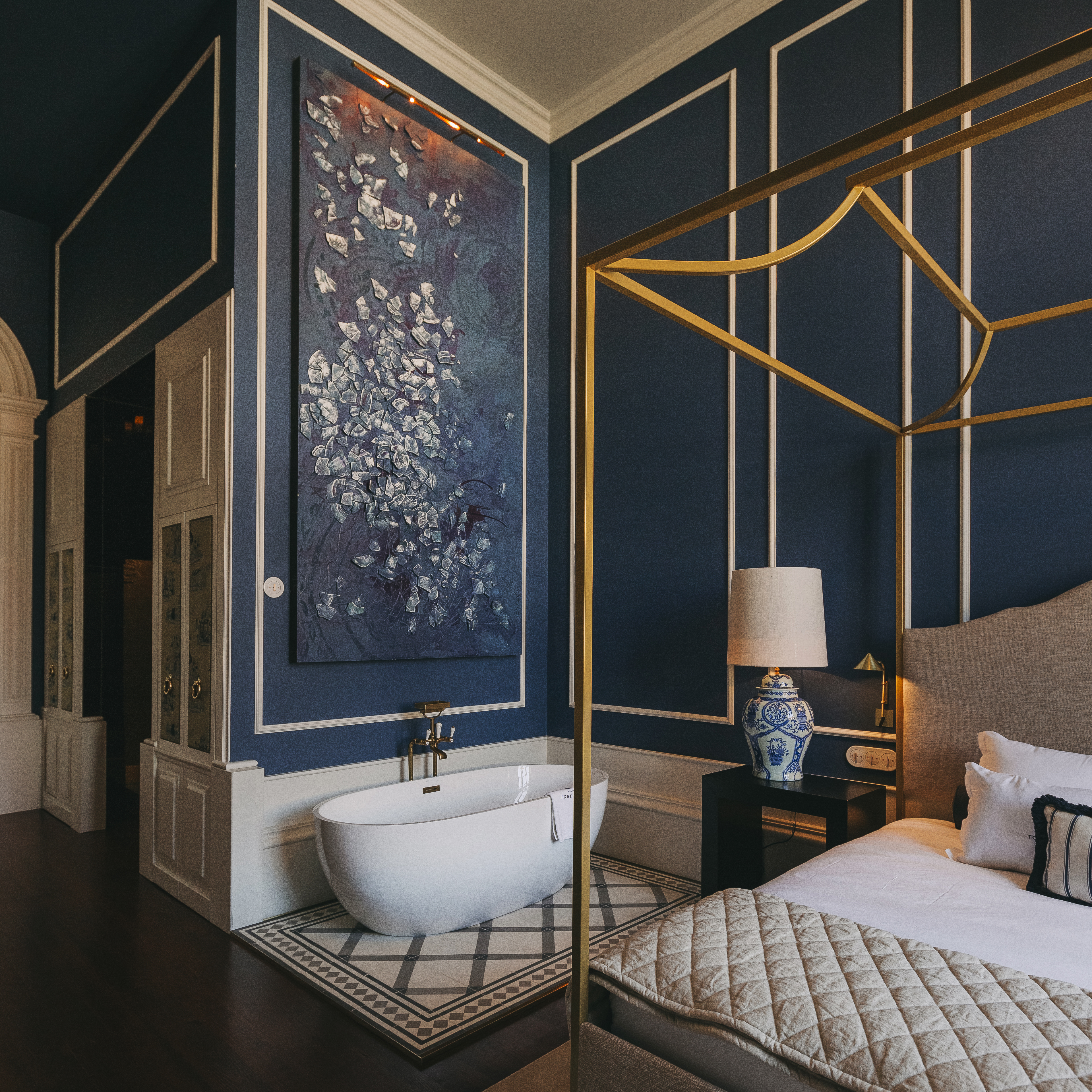 غرفة ديلوكس بحوض استحمام، Torel 1884 Suites & Apartments 5/10
