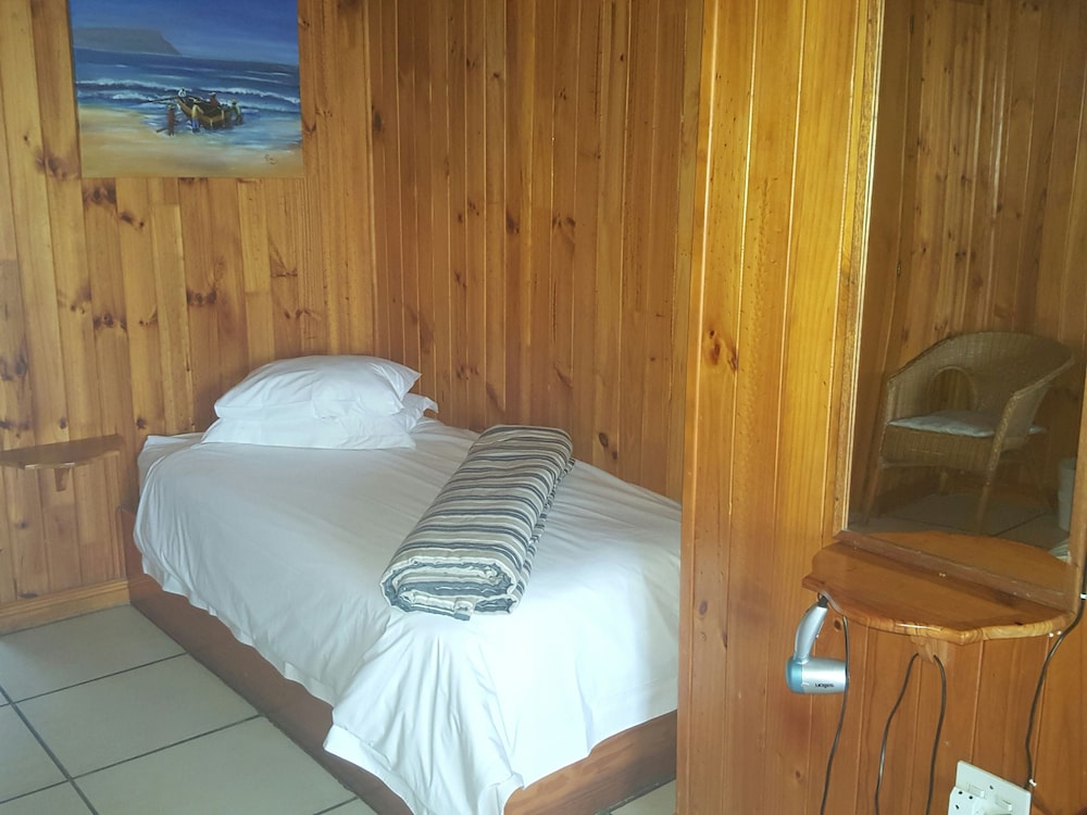 Lakeside Knysna Accomodation 13/42