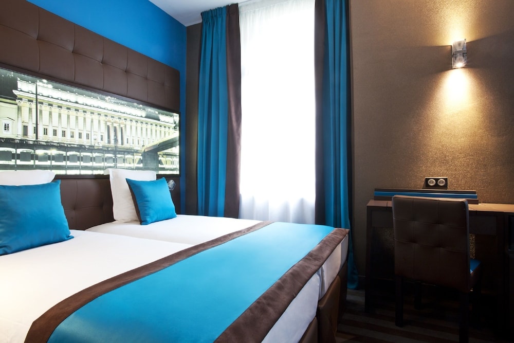 Hotel Des Savoies Lyon 9/47