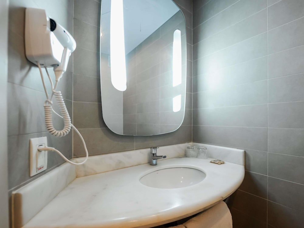 Ibis Florianopolis 64/65