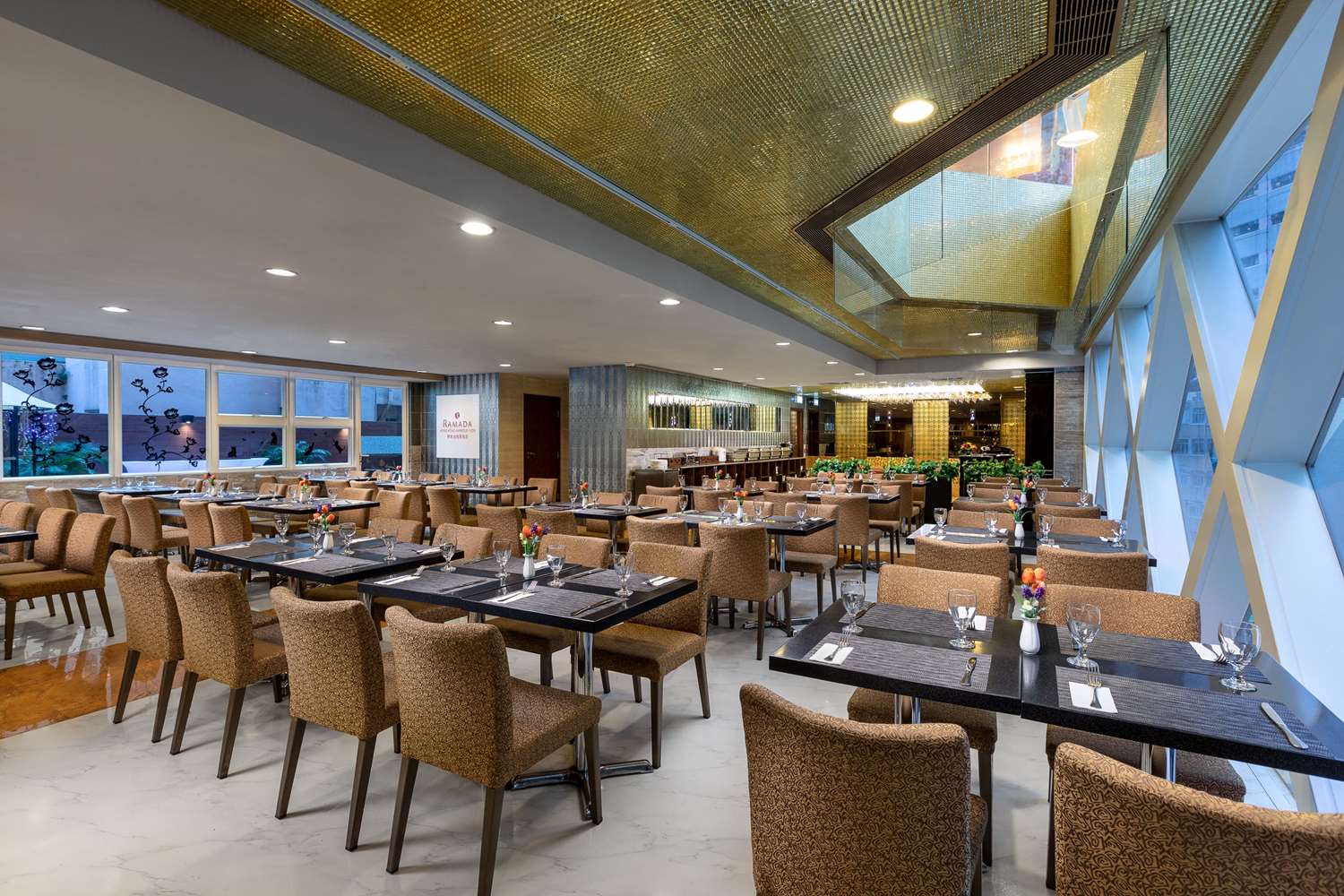 Ramada by Wyndham Hong Kong Harbour View 32/42