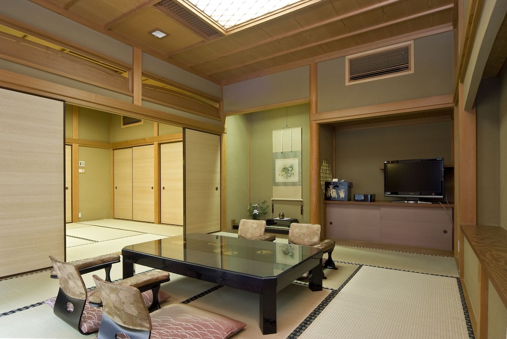 ROOM, ANNEX