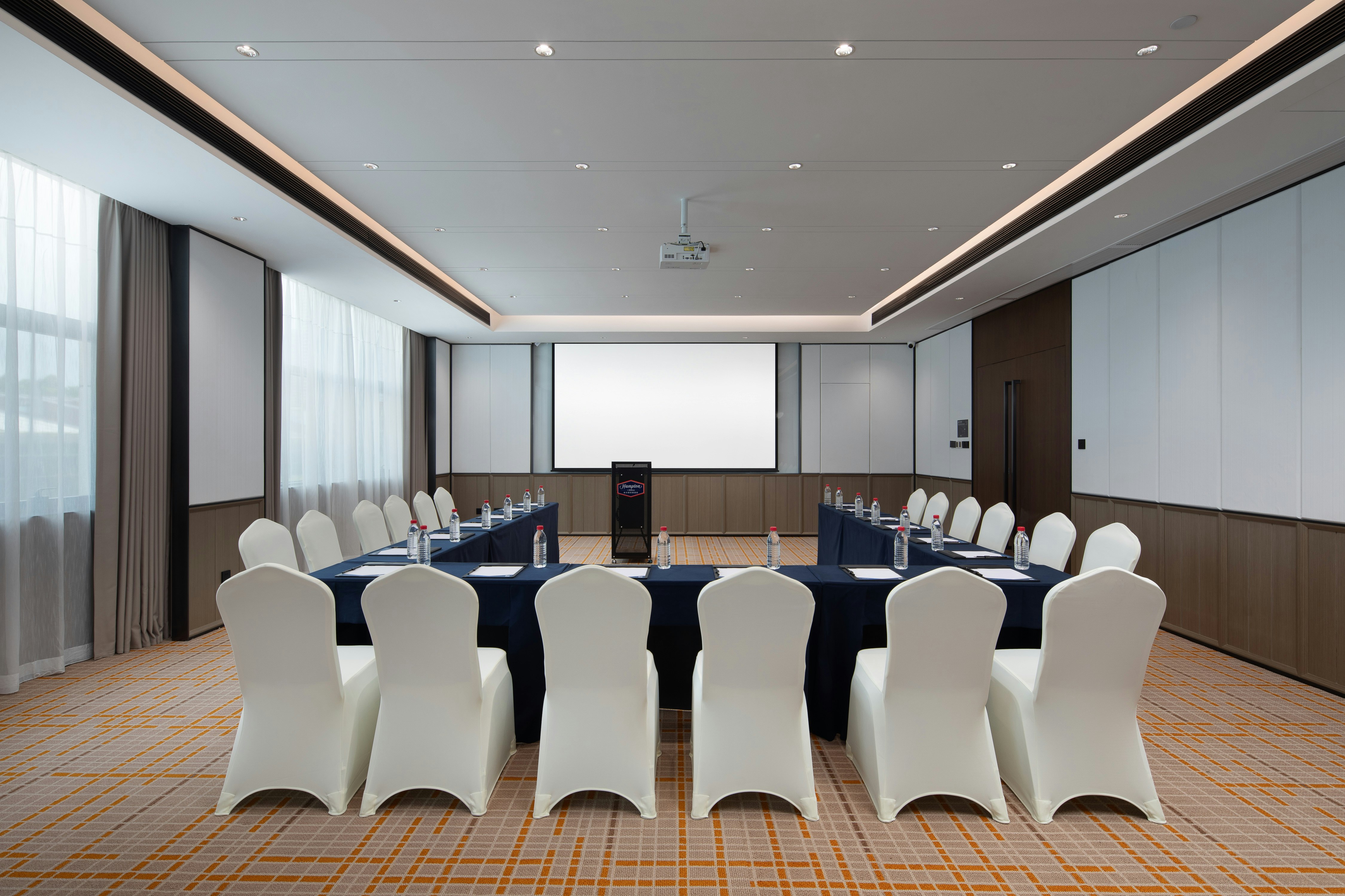 HAMPTON BY HILTON GUANGZHOU XINTANG 40/48