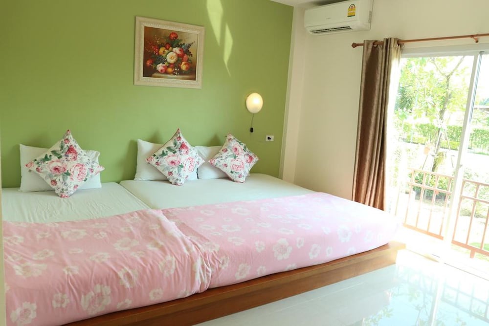 Green Apple Villa 7/57