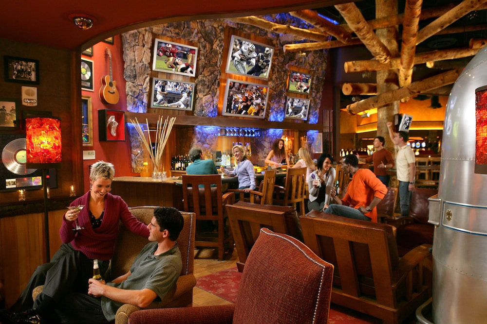 Silverton Casino Hotel 30/48