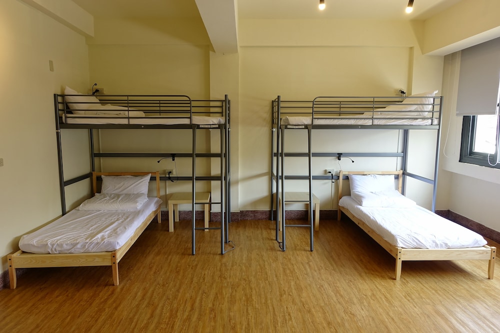 Chiayi Petite Hostel 6/35
