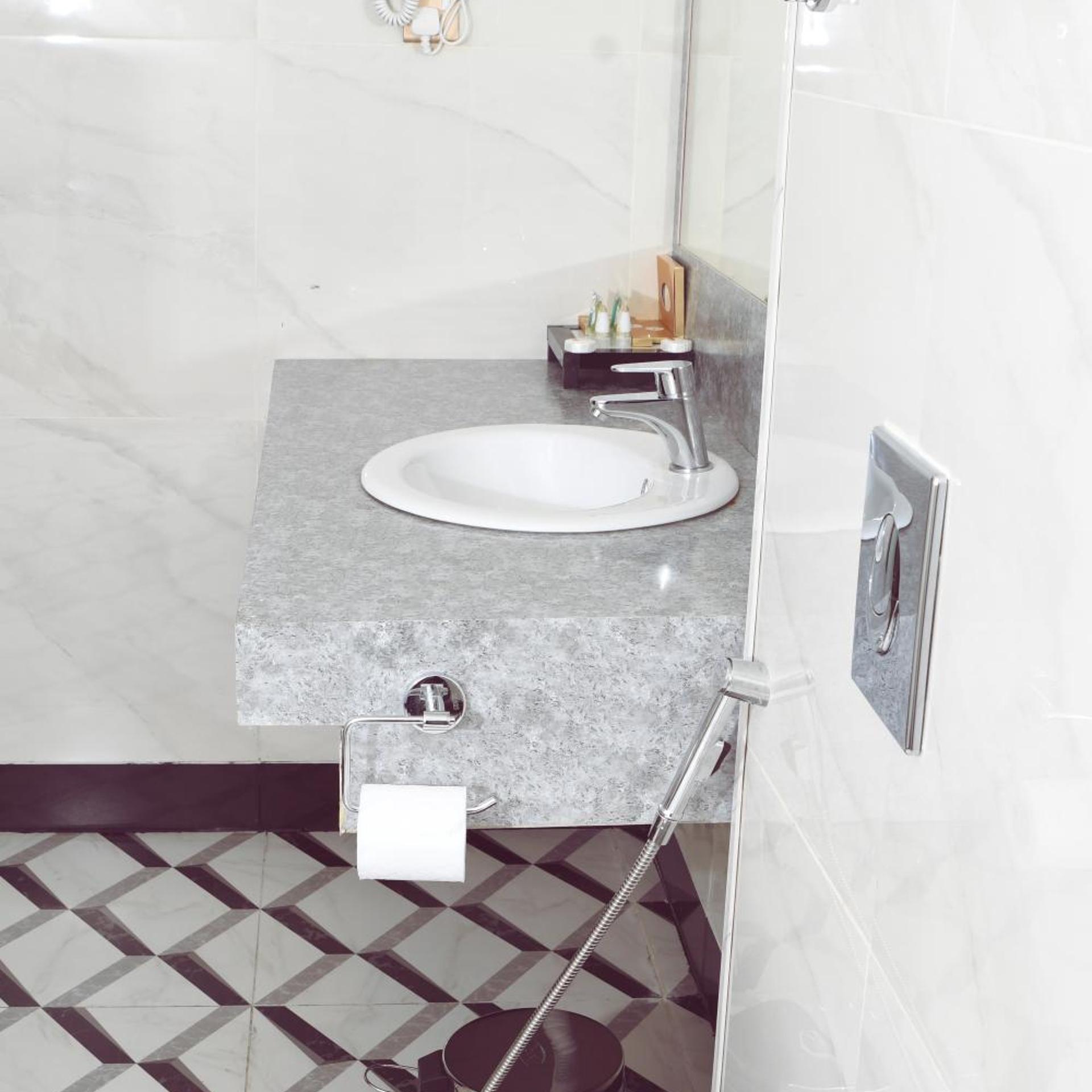 أورينتال ريزيدنس(Oriental Residence) 55/57
