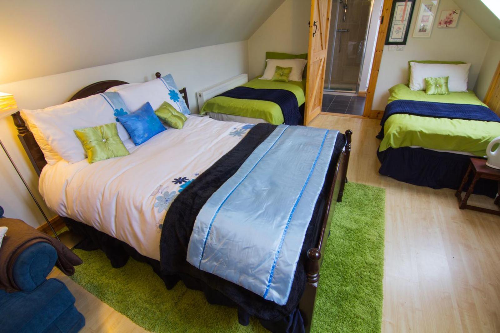 The Thatched Cottage B&B 8/25