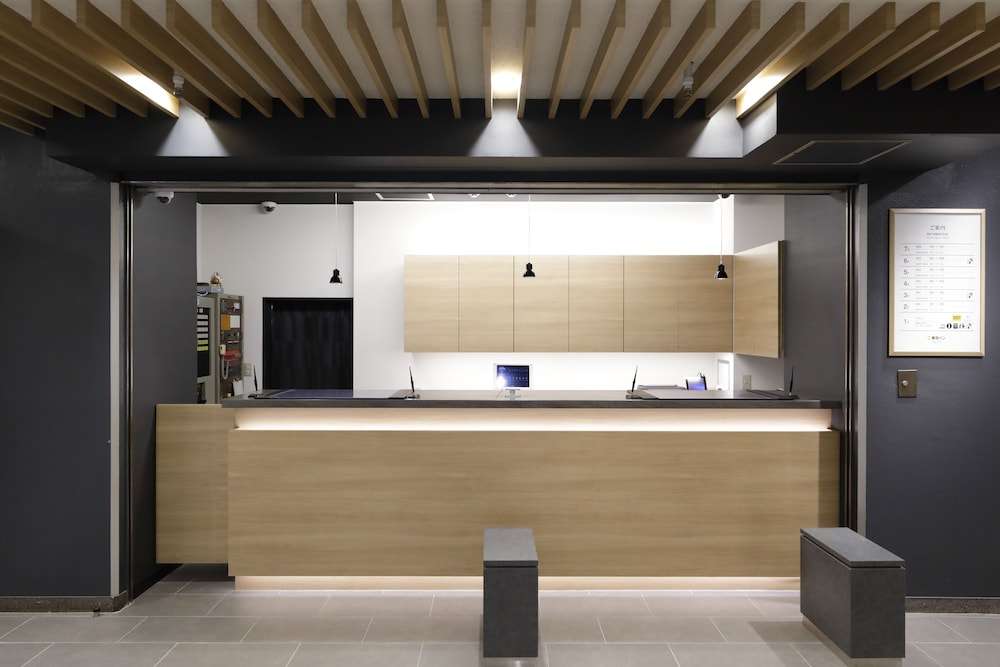 Tokyo Inn 2/51