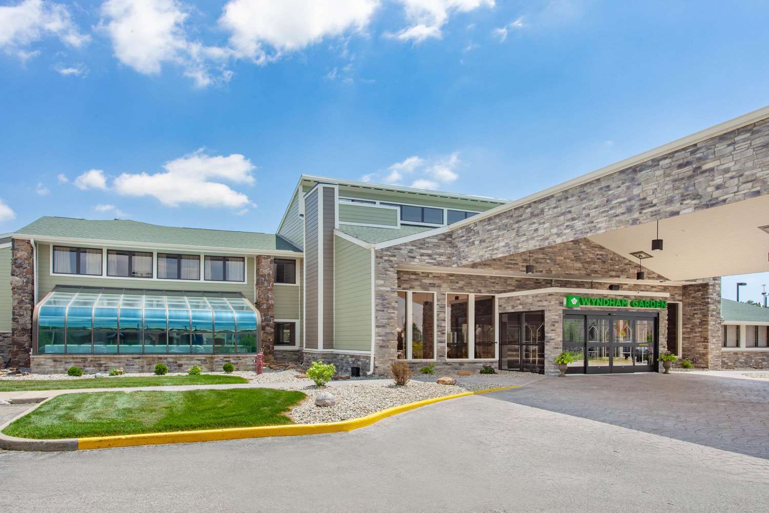 Wyndham Garden Fort Wayne 4/32