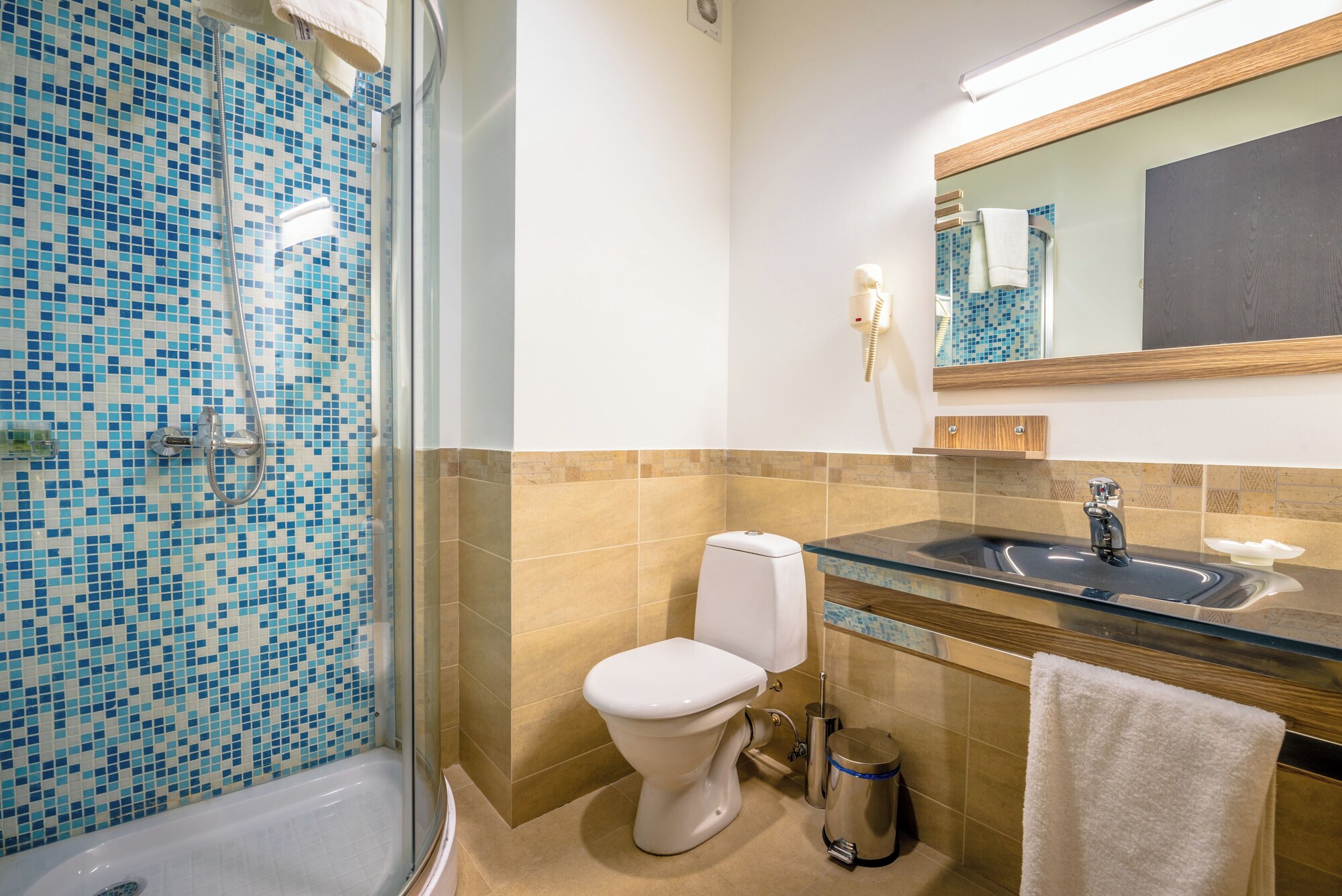 1 BEDROOM, PENTHOUSE, BUILDING B