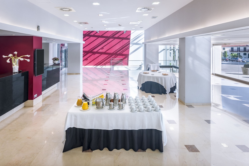 Gran Hotel Rey Don Jaime 9/70
