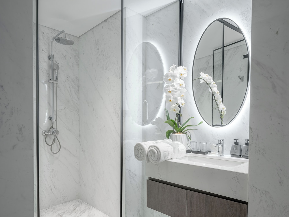 H Hotel Ha Noi 35/37