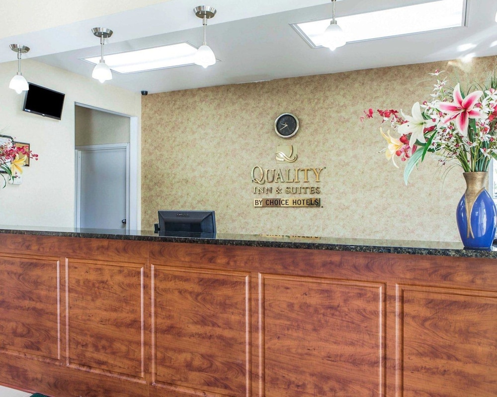 Quality Inn & Suites Cartersville North 10/42