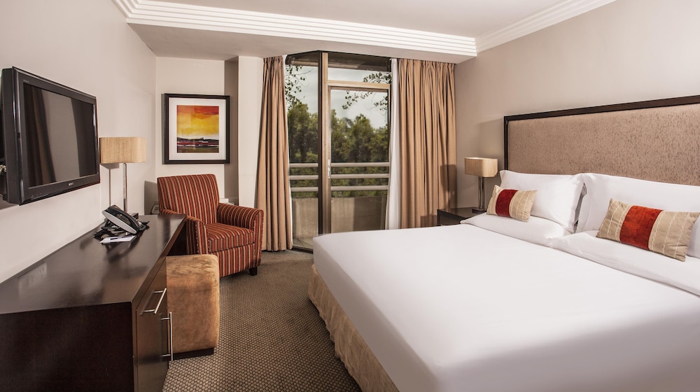 Avani Lesotho Hotel & Casino 3/50