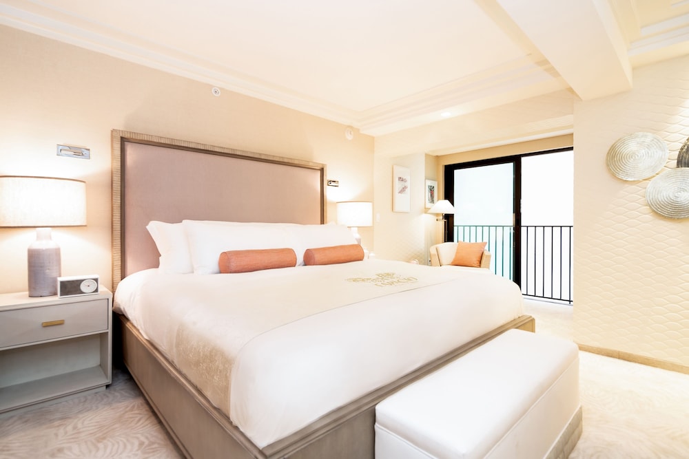 Espacio The Jewel Of Waikiki 16/64